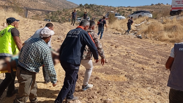 Serinlemek için girdiği çayda boğuldu