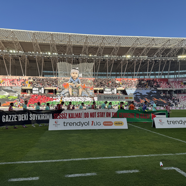 Sivasspor taraftarlarından "Gazze" koreografisi