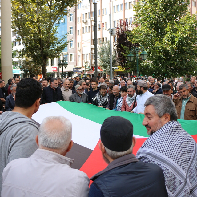 Eskişehir'de Filistin'e destek yürüyüşü düzenlendi