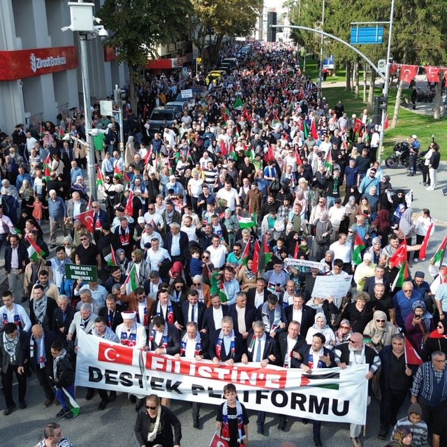 Sakarya'da Filistin'e destek için yürüdüler