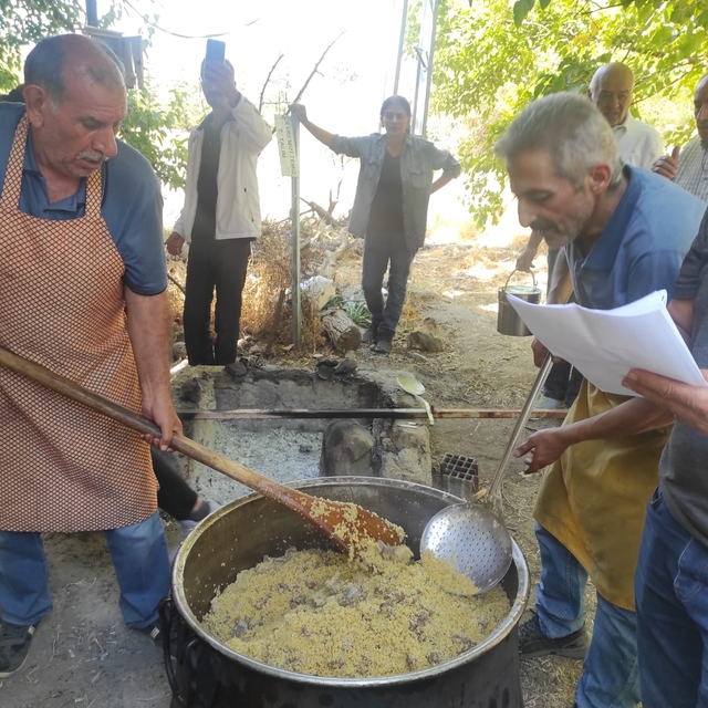 Keban'ın Ulupınar köyünde Başpınar kaynak suyunun kurumaması için kurbanlar...