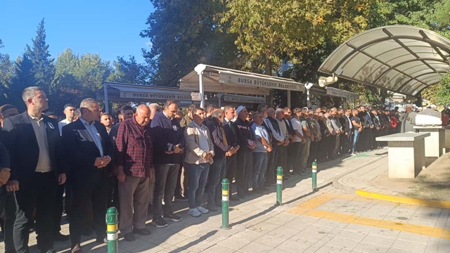 Bursa'da vefat eden gazi polis memuru son yolculuğuna uğurlandı