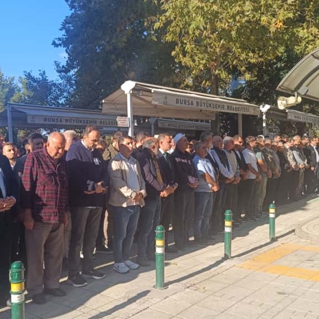 Bursa'da vefat eden gazi polis memuru son yolculuğuna uğurlandı