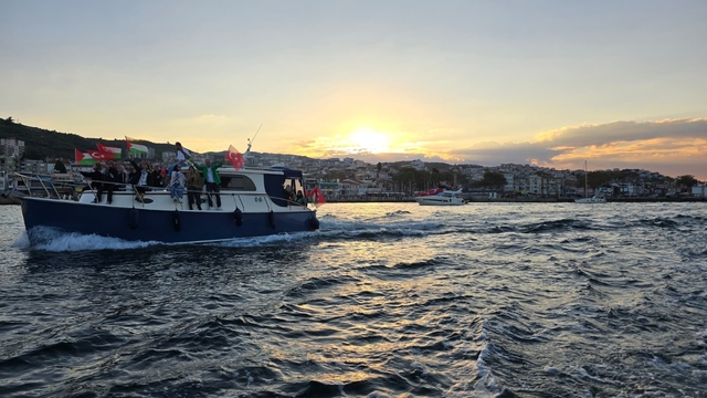 Bursa'da Filistin ve Sumud Filosu'na destek için denize açıldılar