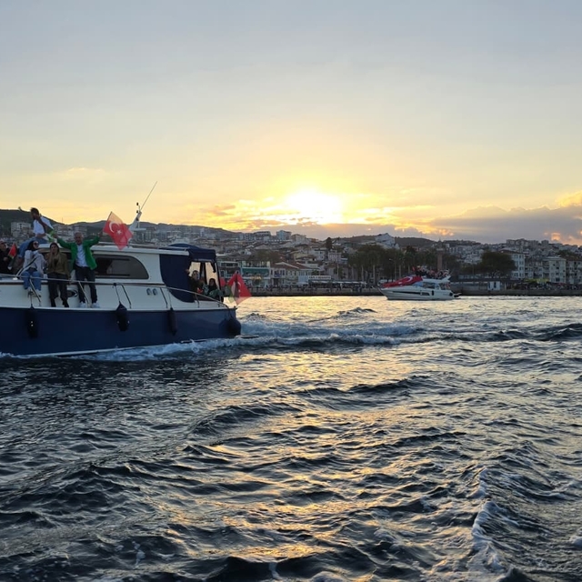 Bursa'da Filistin ve Sumud Filosu'na destek için denize açıldılar