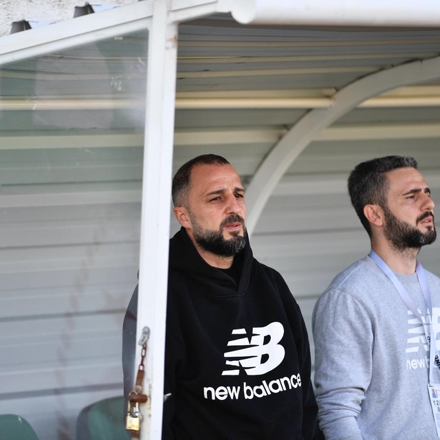Bursaspor Teknik Direktörü Adem Çağlayan istifa ettiğini açıkladı