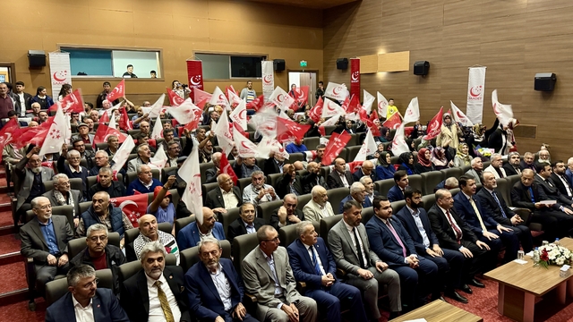 Saadet Partisi Genel Başkanı Arıkan, Kırşehir'de partisinin il kongresine katıldı: