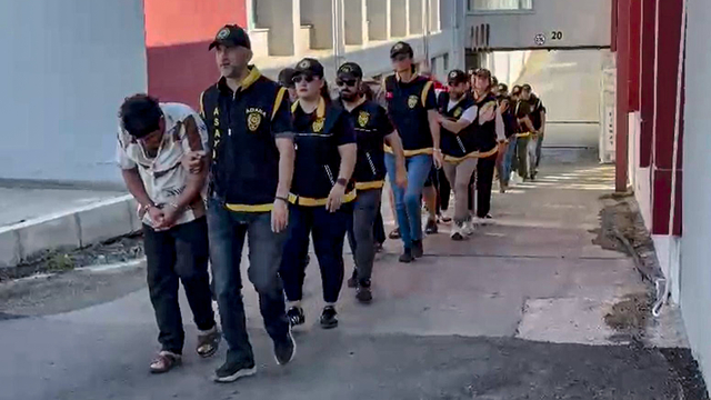 Fuhuş şebekesi çökertildi; 14 şüpheli tutuklandı, 20 kadın kurtarıldı