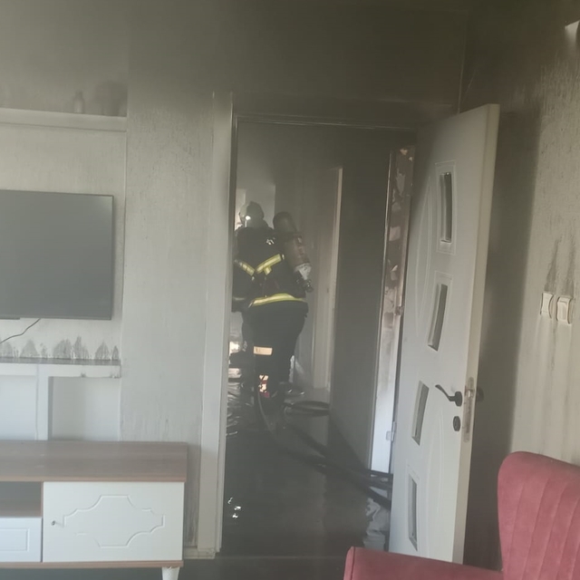 Ceyhan ilçesinde evde çıkan yangın söndürüldü