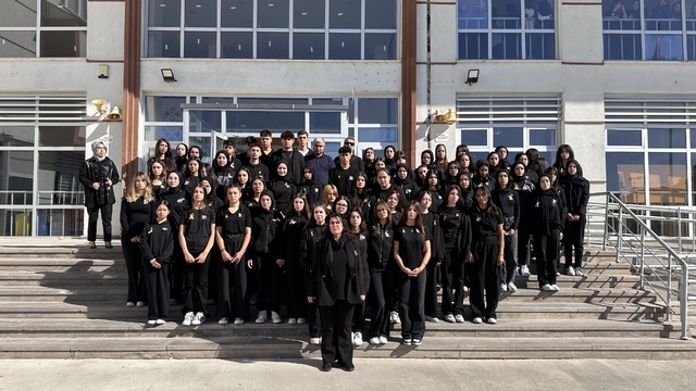 Konya'daki kazada hayatını kaybeden öğretmenin okulunda yas var