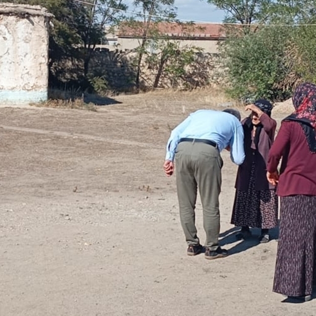 Konya'da 97 yaşındaki Meryem nineye doğum gününde sürpriz
