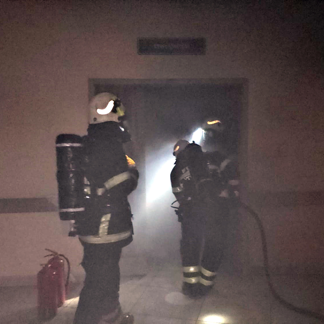 Hastanede böbrek taşı kırma cihazında yangın çıktı; duman nedeniyle polikli...