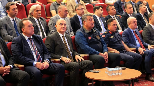 Manisa'da il afet risk azaltma planı değerlendirme toplantısı yapıldı