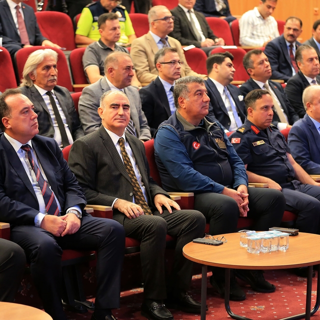 Manisa'da il afet risk azaltma planı değerlendirme toplantısı yapıldı