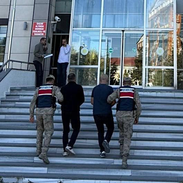 Bitlis'te 2 kaçak göçmen yakalandı, 2 organizatör tutuklandı