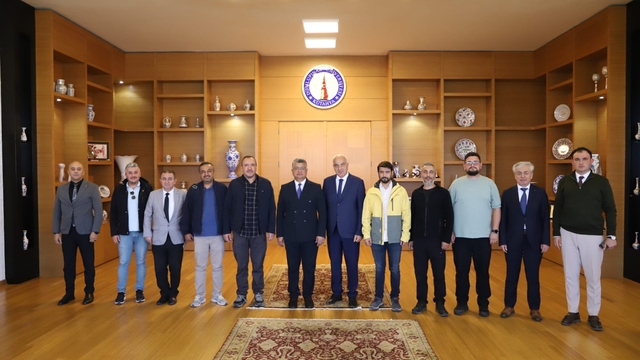 DPÜ Rektörü Kızıltoprak gazetecilerle bir araya geldi