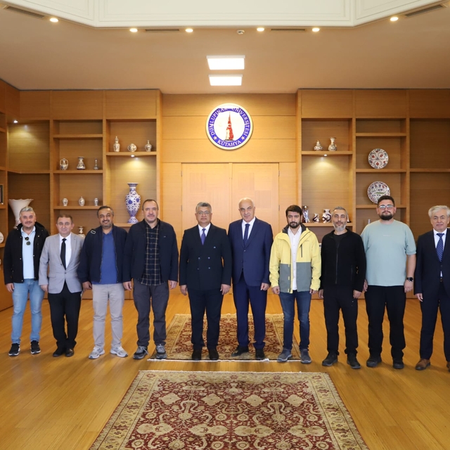 DPÜ Rektörü Kızıltoprak gazetecilerle bir araya geldi