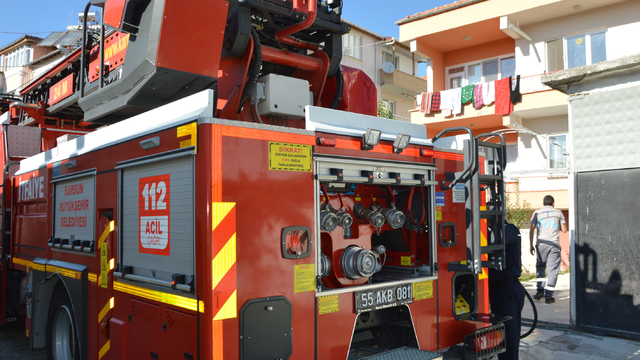 Samsun'da ocakta unutulan tencere paniğe neden oldu