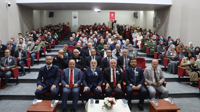 Kırklareli'nde "Kutlu Elçinin Örnekliği Ailede Huzur Camide Rehber" konferansı