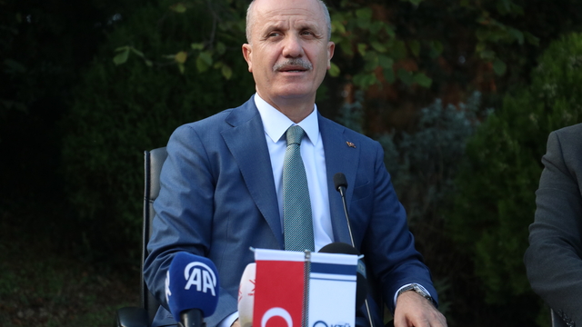 YÖK Başkanı Özvar KTÜ'de öğrencilerle buluşmasında konuştu: