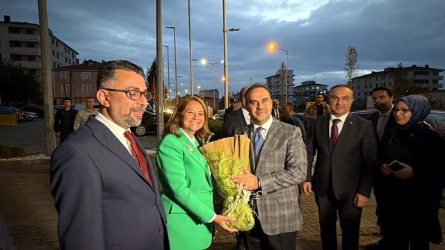 Bakan Kacır: Türkiye'nin planlı sanayi alanlarını büyütmeye devam edeceğiz (3)