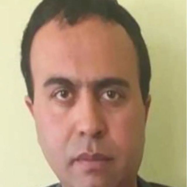 Ortaokul öğretmeni evinde ölü bulundu