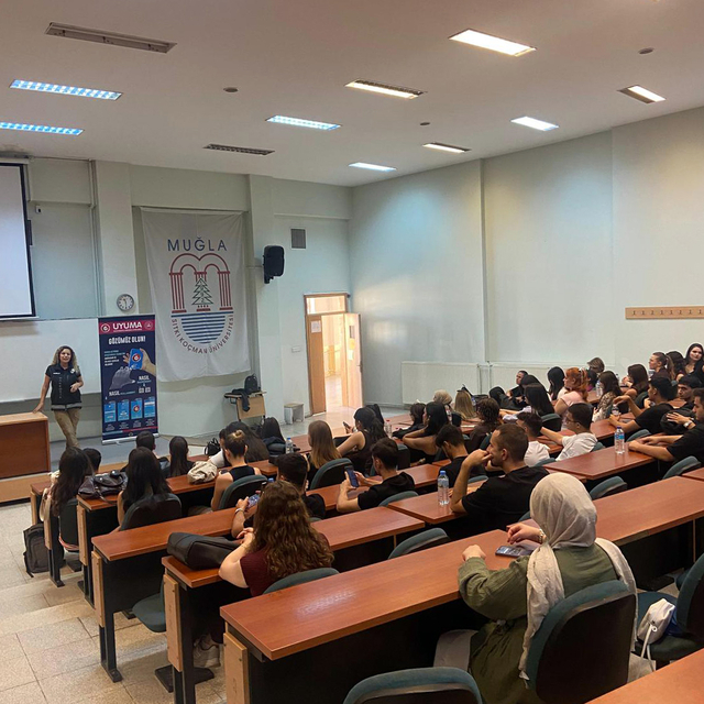 Muğla'da üniversite öğrencilerine narkotik suçlarla mücadelenin önemi anlat...