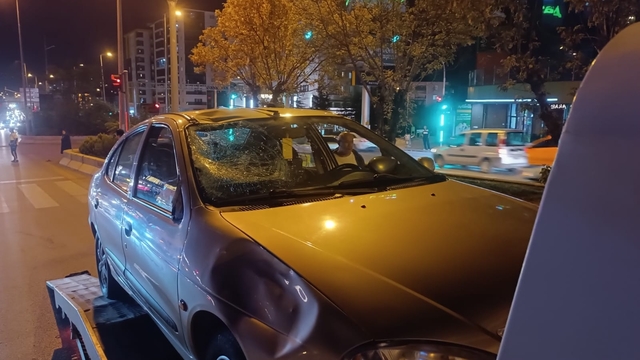 Kırıkkale'de otomobilin çarptığı yaya yaralandı; kaza anı kamerada
