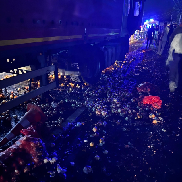Batman'da TIR, park halindeki TIR'a çarptı: 1 ölü, 1 yaralı