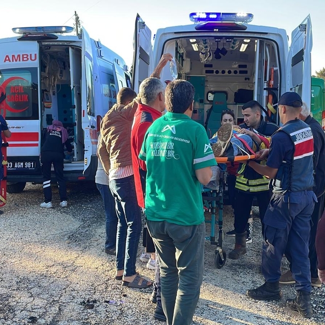 Mersin'de şarampole devrilen işçi servisindeki 5 kişi öldü, 14 kişi yaralan...