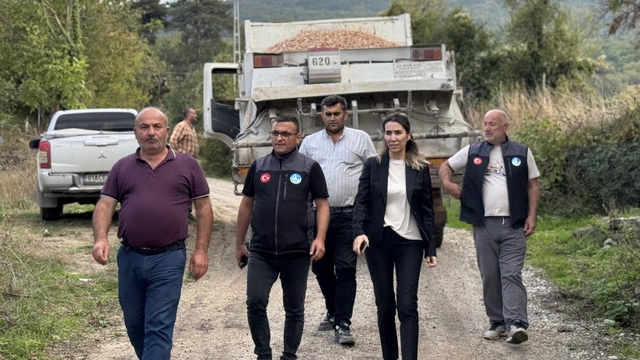 Gerze Kaymakamı Büyüker, köy yollarındaki çalışmaları inceledi