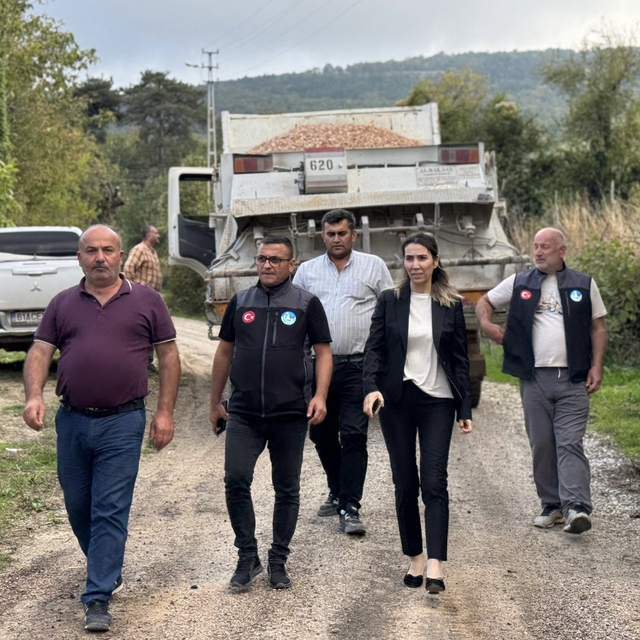 Gerze Kaymakamı Büyüker, köy yollarındaki çalışmaları inceledi