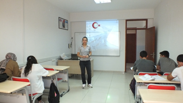 Ulaş'ta YKS'ye girecek öğrenciler için ücretsiz kurs açıldı