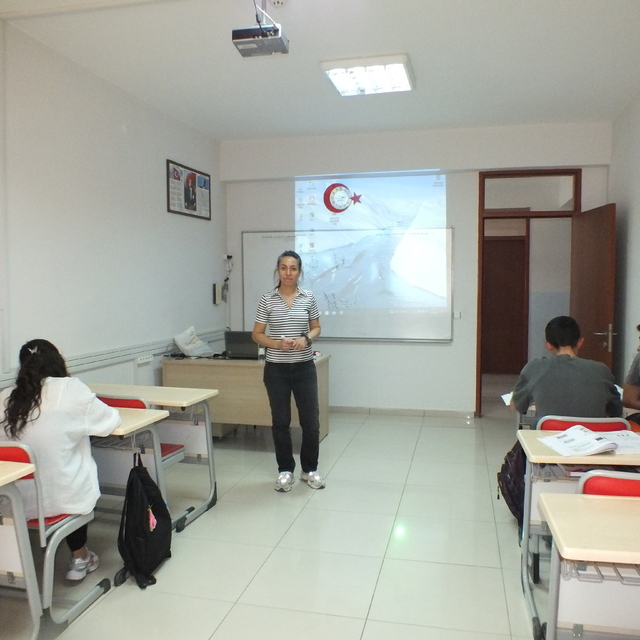 Ulaş'ta YKS'ye girecek öğrenciler için ücretsiz kurs açıldı