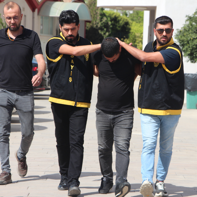 Sevgilisinin eski erkek arkadaşını, rahatsız ettiği için öldürmüş