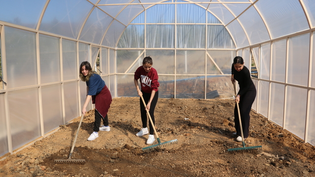 Aydınlı gençler tarım kampına katıldı