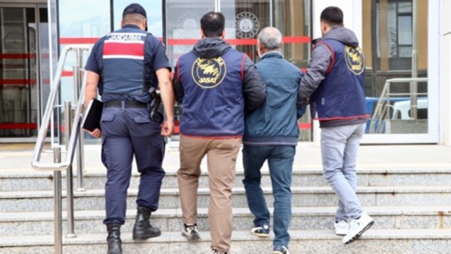 Diyarbakır'da "kasten adam öldürme" suçundan aranan zanlı Kırklareli'nde yakalandı