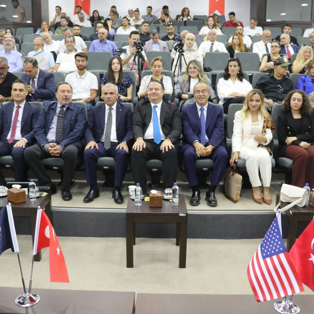 Adana'da ABD'deki yatırım fırsatları anlatıldı