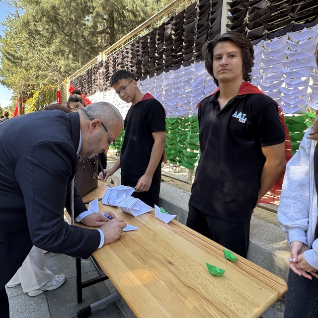 Çorum'da öğrenciler Filistin'de yaşanan zulme dikkati çekti