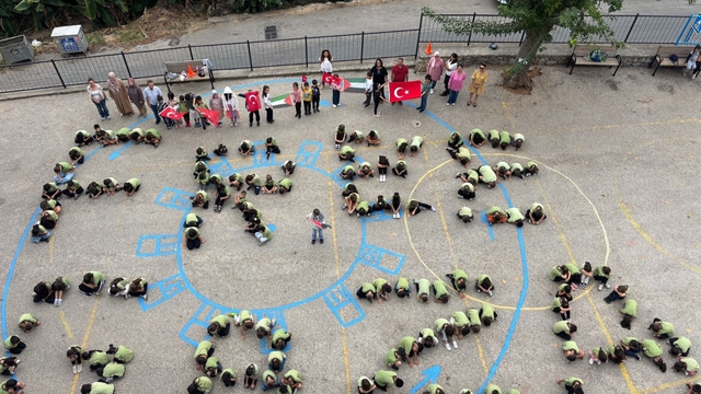 Alanya'da öğrencilerden Gazze'ye koreografili destek