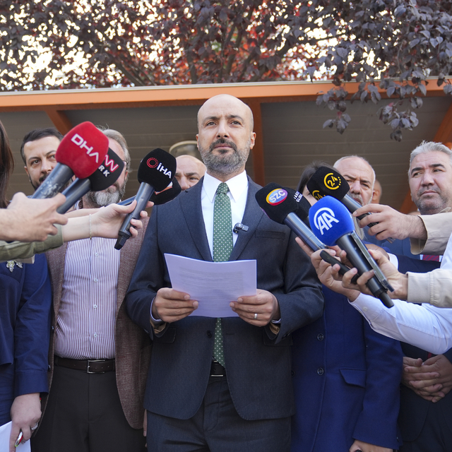 Ankara'daki su kesintileri için Büyükşehir Belediyesine tepki