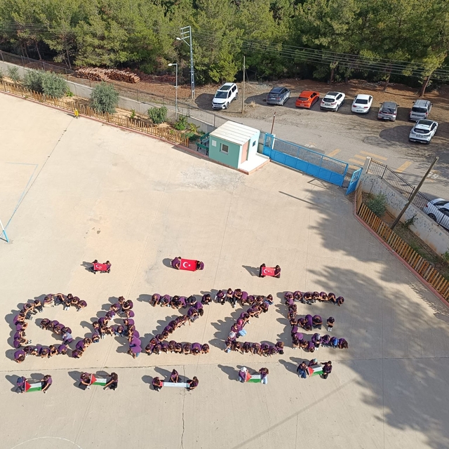 Hatay'da öğrenciler Filistin'e destek için "Gazze" yazılı koreografi oluştu...