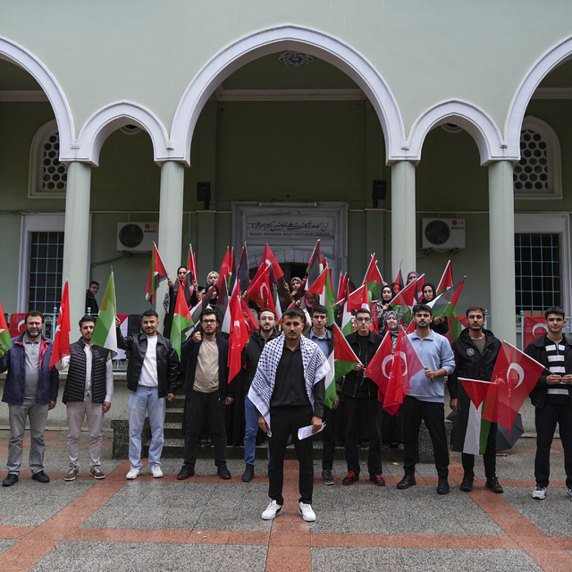 İzmir'de üniversite öğrencilerinden İsrail'e tepki