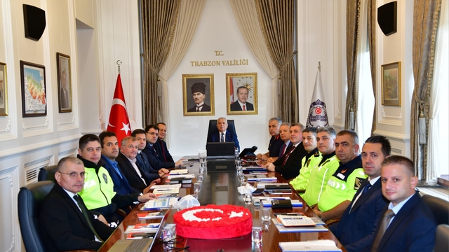 Trabzon'da Karayolları Trafik Güvenliği Stratejisi ve Eylem Planı Koordinasyon Toplantısı yapıldı