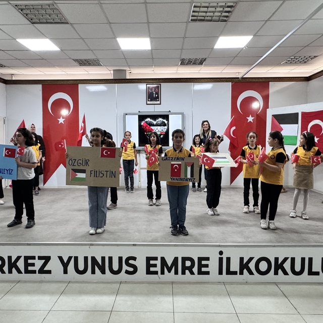 Siirt ve Elazığ'da öğrenciler Filistin'e destek etkinliği düzenledi