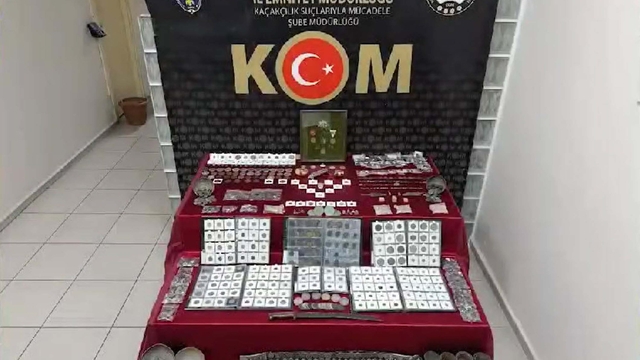 İzmir'de tarihi eser operasyonu