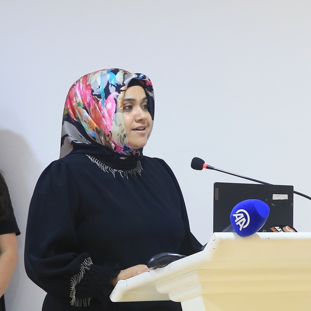 Kahramanmaraş'ta "geçici koruyucu aile" olmaya hak kazanan 8 aileyle protok...