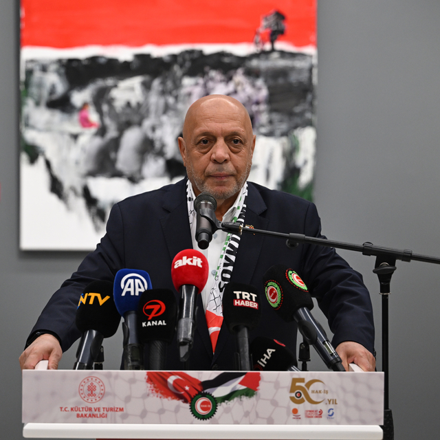 HAK-İŞ, "Bütün Renkler Gazze'ye Bağış Sergisi" düzenledi