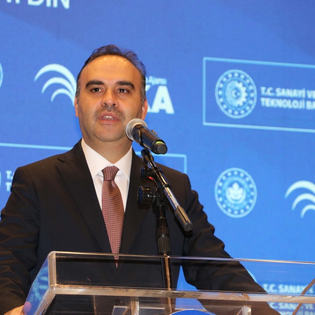Bakan Kacır: Attığımız adımların en somut sonuçlarını, savunma sanayinde gö...