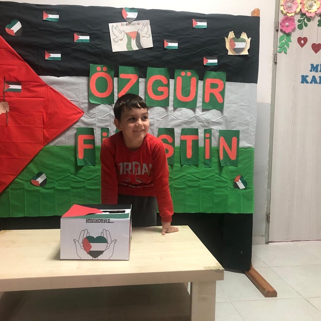 Balıkesir'de öğrenciler Filistin'e destek mesajları verdi